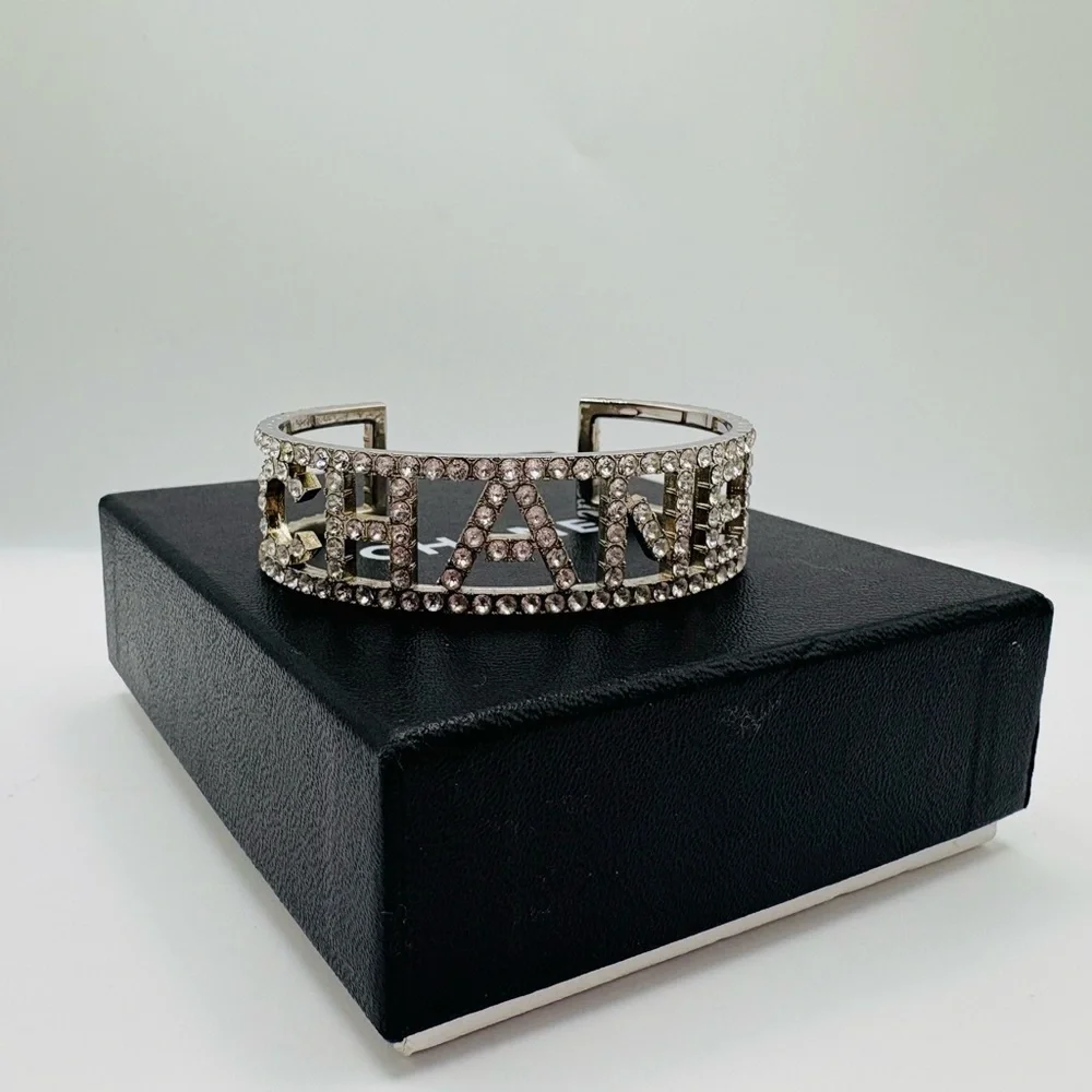Chanel Silver Cuff Bracelet - Authentic - Picture 3 of 6